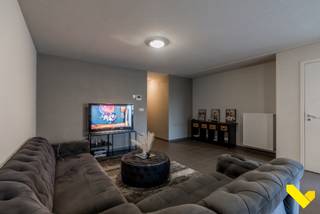 Appartement met groot terras op wandelafstand van het centrum!Het appartement bevindt zich op de tweede verdieping en is bereikbaar met de...