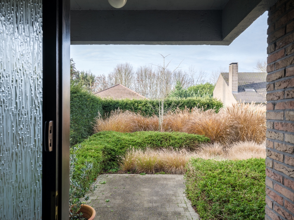 Brutalistische woning ‘Haerick’, gebouwd in 1976 naar ontwerp van architecten Xavier De Wulf en Johan De Vos. - foto 4