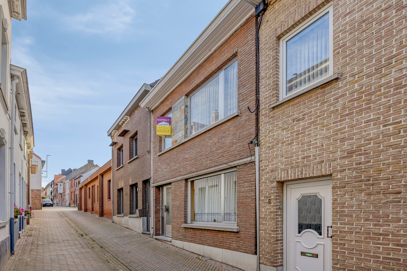 Woning met 4 slaapkamers, tuin en achteruitweg - foto 1