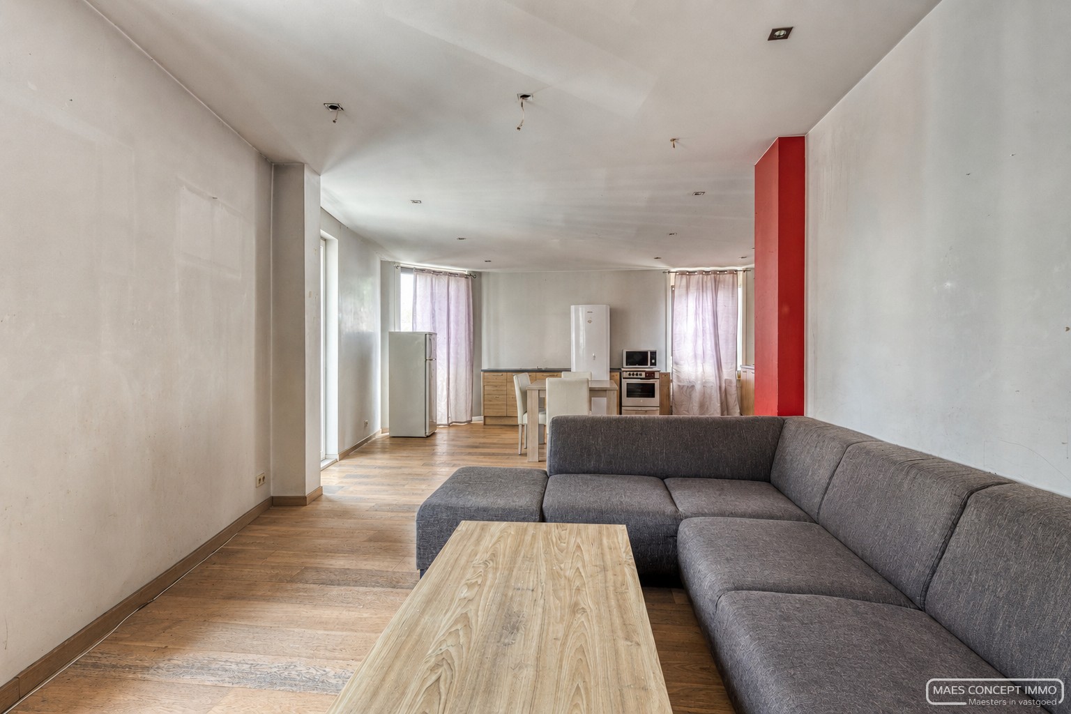 Café, appartement en te renoveren tweede verdiep te koop in Roeselare centrum - photo 5