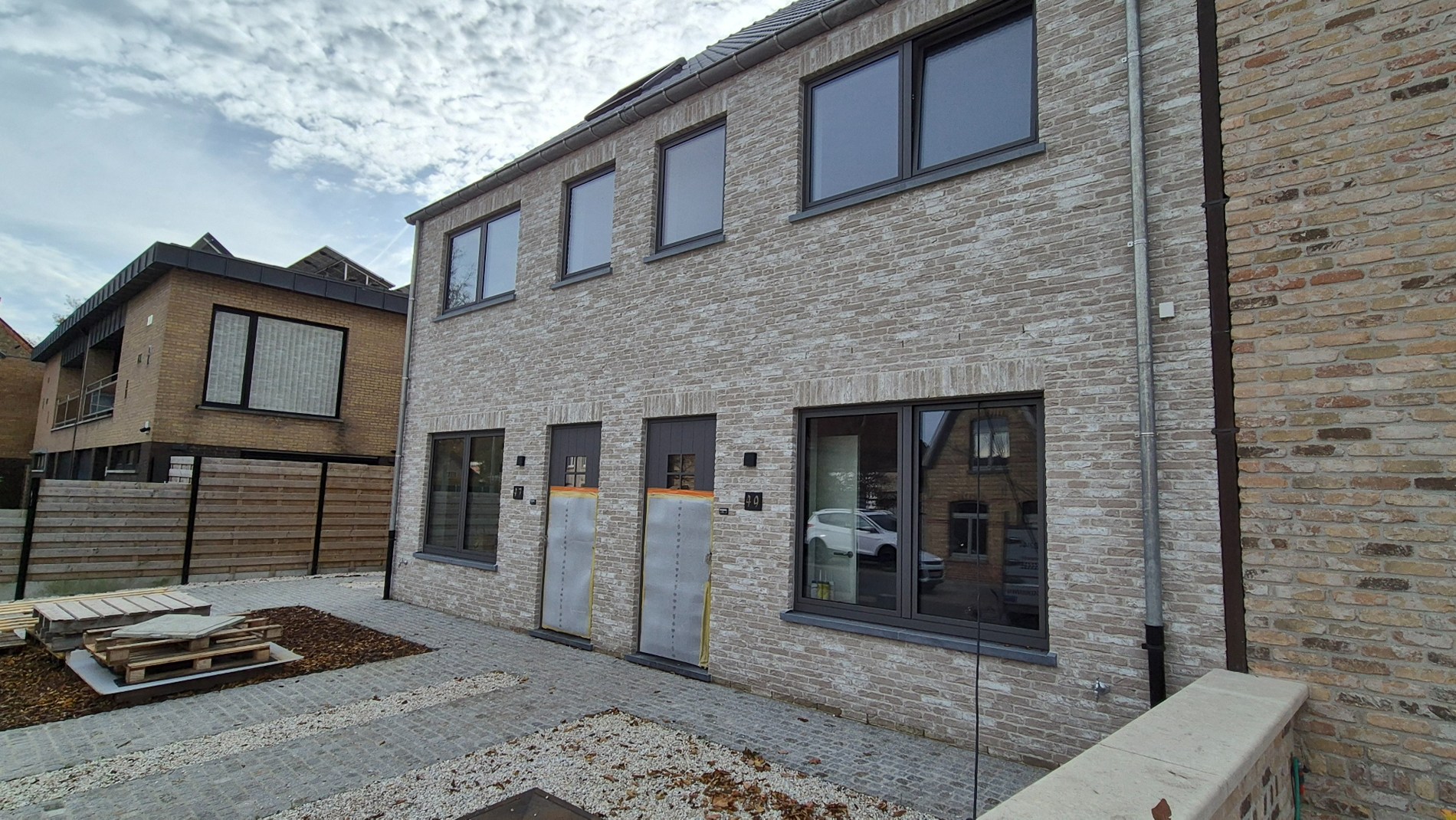 House for rent in Sint-Michiels - photo 2