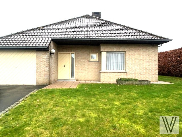 Nette gelijkvloerse alleenstaande villa te Lendelede - foto 2