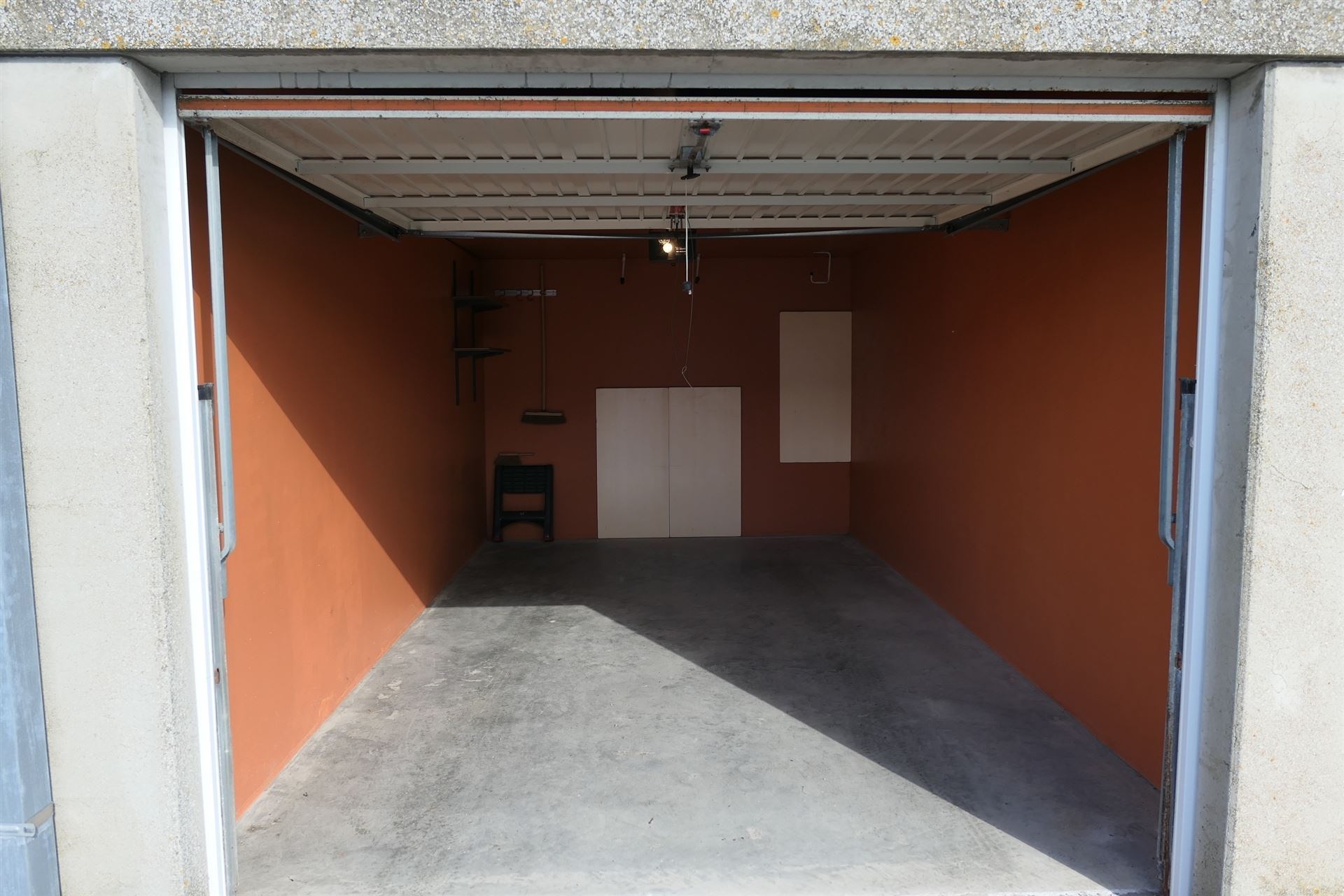 Garage - photo 5