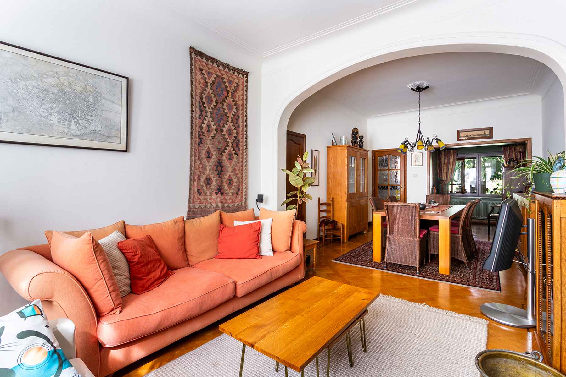 Karaktervol rijhuis met drie slaapkamers en ruime tuin - foto 2