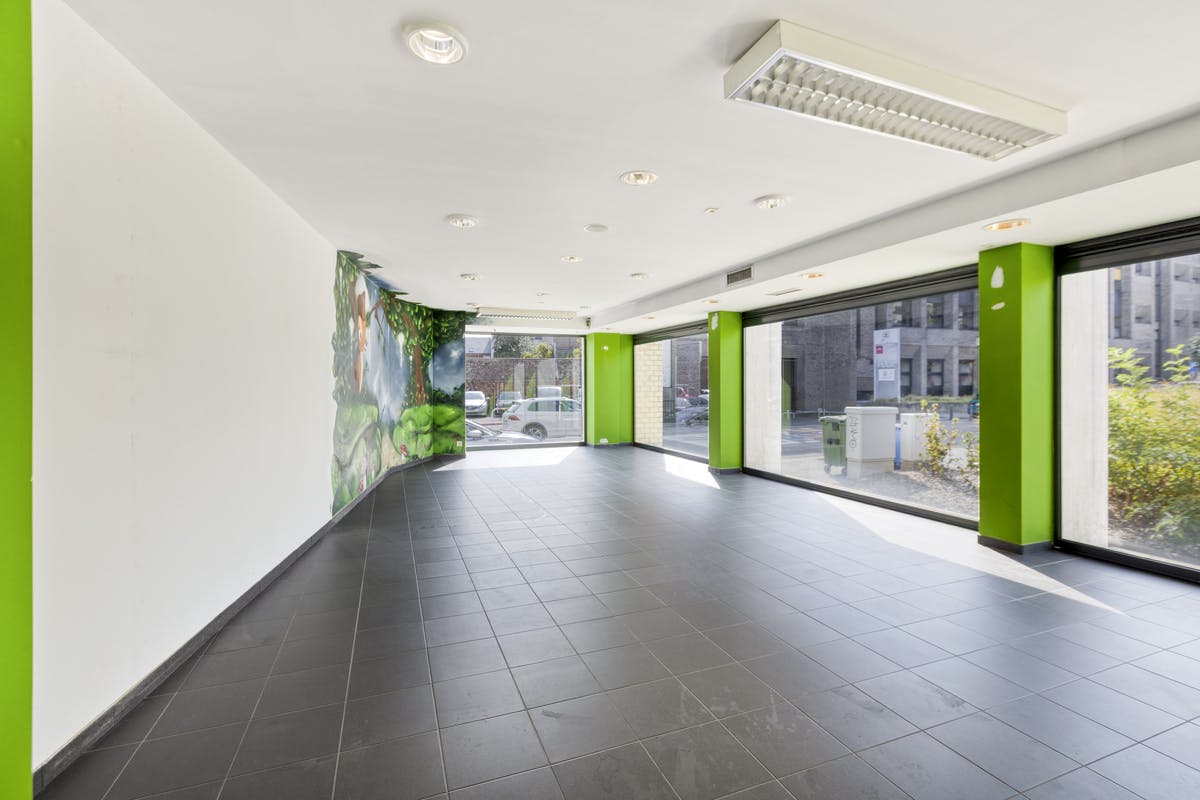 Commerciële ruimte van 428m2 in hartje Hasselt - foto 1