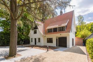 Zegersdreef 5In one of the most coveted and green avenues of Vriesdonk, within walking distance of the village center and right at the entrance to...