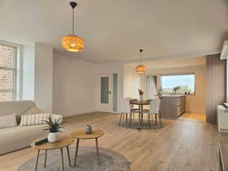<p><span>HENRI SPILLEMAECKERSSTRAAT 3 / 7, 2850 BOOM</span></p><p><span>Penthouse met drie slaapkamers</span></p><p><span> </span></p><p><span>Op zoek naar een appartement met de ruimte van een huis?</span></p><p><span>Kom dan zeker eens kijken naar dit penthouse!</span></p><p><span> </span></p><p><span>Dit appartement biedt veel ruimte en lichtinval.</span></p><p><span>Het werd in 2026 helemaal vernieuwd en klaargemaakt voor een volgende bewoner.</span></p><p><span> </span></p><p><span>We vinden in het appartement een ruime leefruimte met open keuken, drie volwaardige slaapkamers, een badkamer, een apart toilet en een ruime wasberging.</span></p><p><span>Daarnaast zijn er twee ruime terrassen (!) zodat je afwisselend van een hele dag van de zon of schaduw kan genieten.</span></p><p><span> </span></p><p><span>De keuring elektriciteit is conform tot 2051 (!)</span></p><p><span>Het appartement is Asbestveilig.</span></p><p><span> </span></p><p><span>Graag eens komen kijken? Contacteer ons via 03 888 44 01 of via <span>info@immodillen.be</span></span></p><p><span> </span></p>