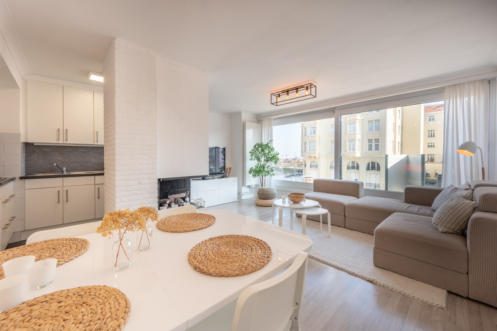 Instapklaar appartement met uitzicht op haven, duinen en zee. - photo 3