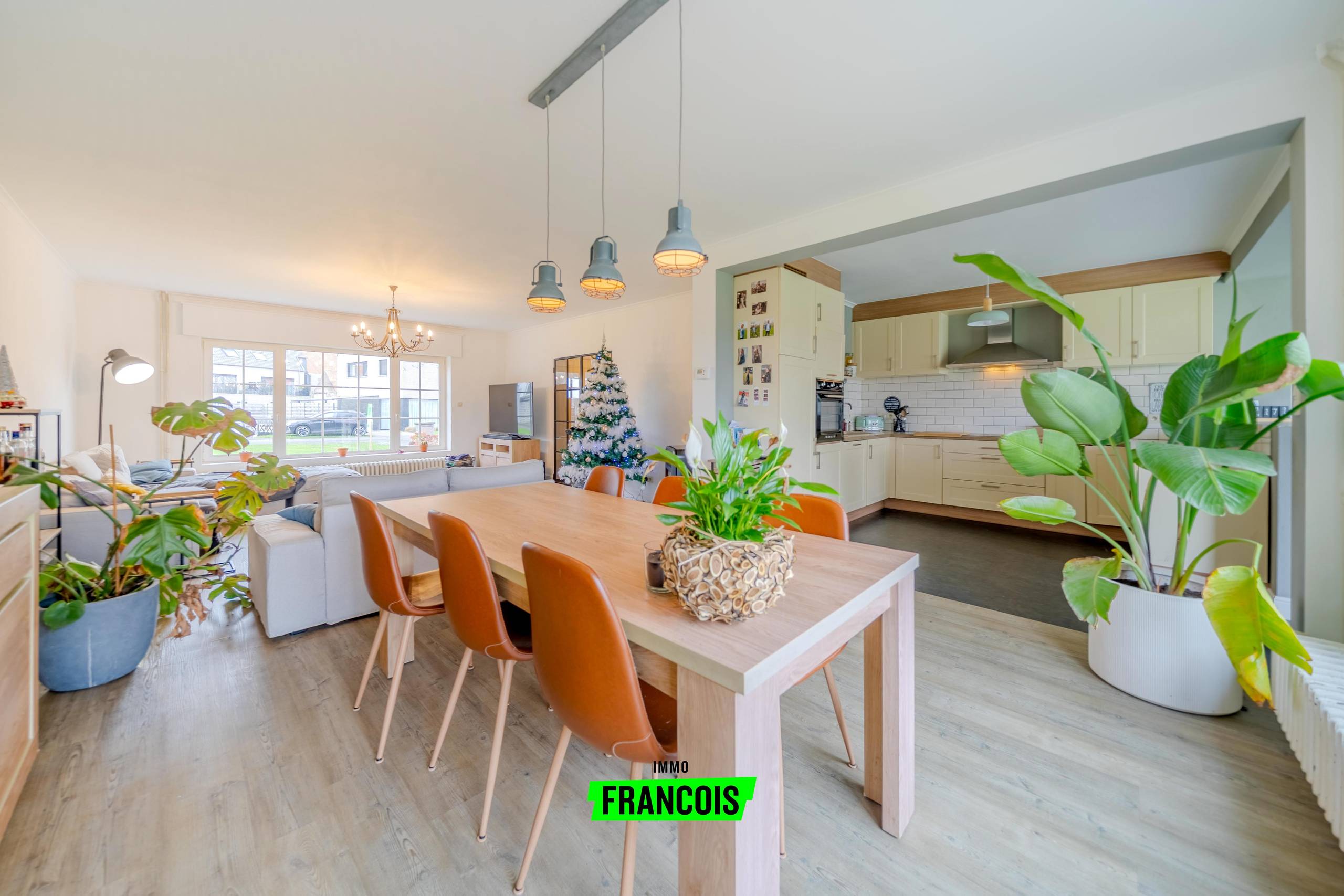 Instapklare vrijstaande woning op rustige ligging in Leke te koop! - foto 5