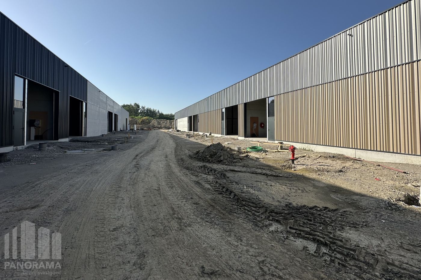 Nieuwbouw KMO-unit van 720 m² met 300 m² kantoorruimte te koop – Strategisch gelegen nabij E17 in Waregem - foto 5