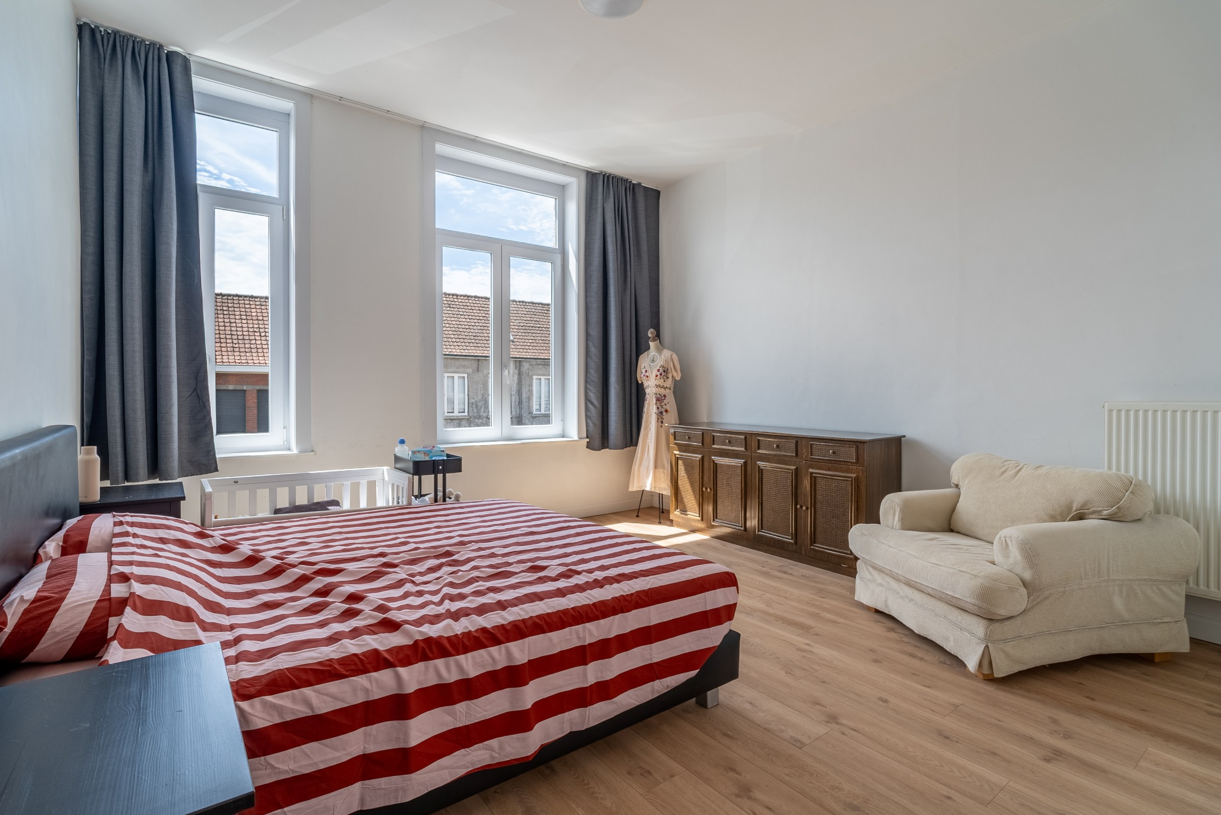 Instapklare woning met 4 slaapkamers en tuin - foto 5