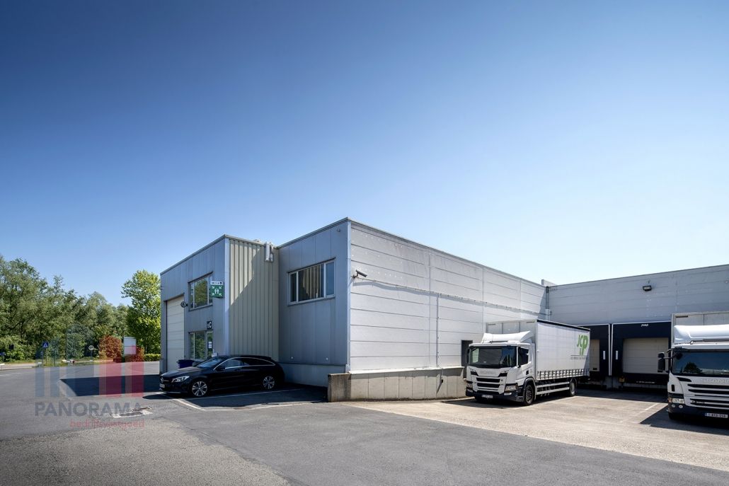 KMO-unit van 385 m² met kantoorruimte van 130 m² te huur - foto 5