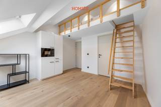 **LAATSTE 2 KAMERS BESCHIKBAAR!!**Verkoop onder registratierechten** Residentie DST is een volledig vernieuwde studentenresidentie bestaande uit...