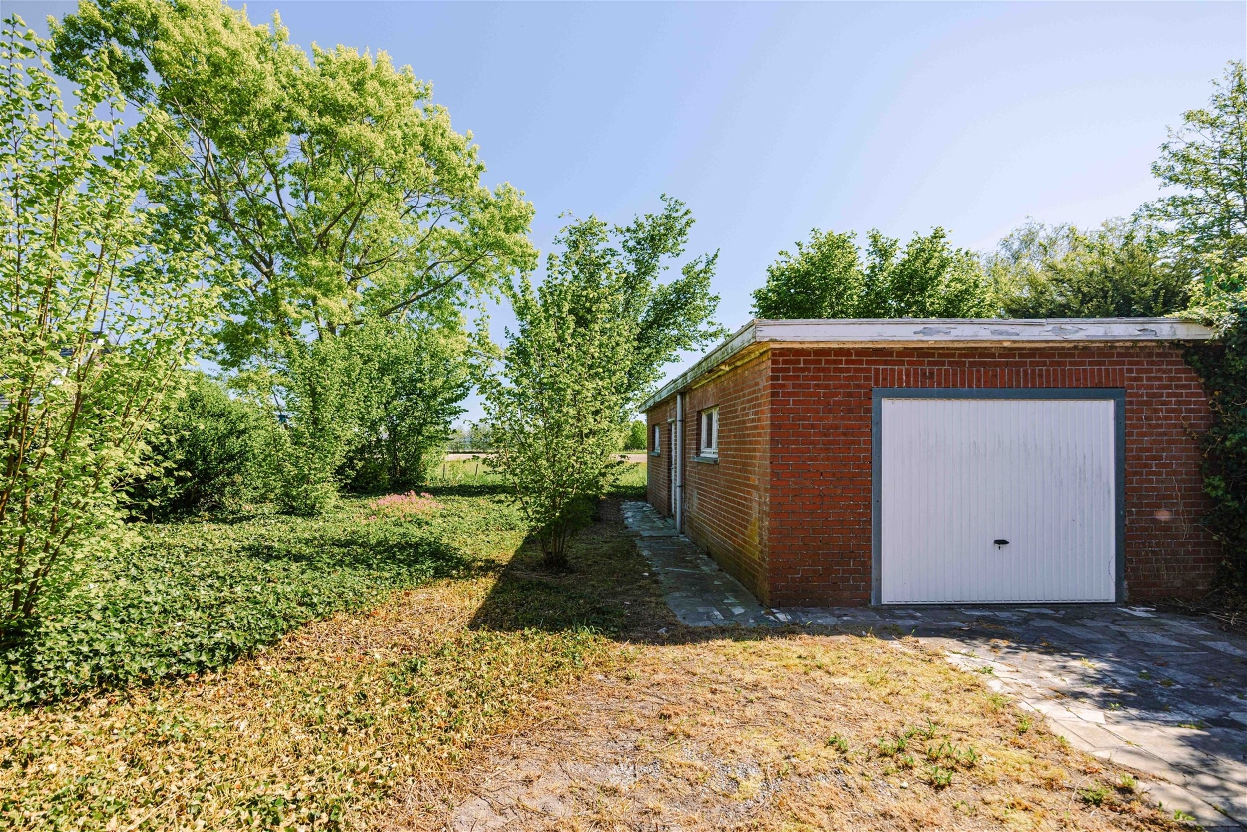 Woning met renovatiepotentieel in landelijke omgeving - foto 5