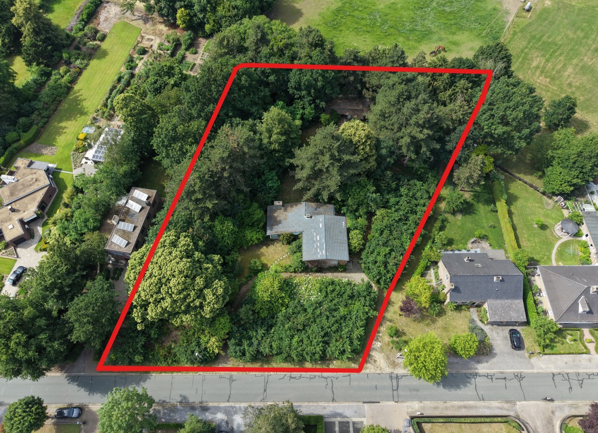 Uitzonderlijk perceel van bijna 50 are met renovatie- én ontwikkelingspotentieel op toplocatie - foto 3