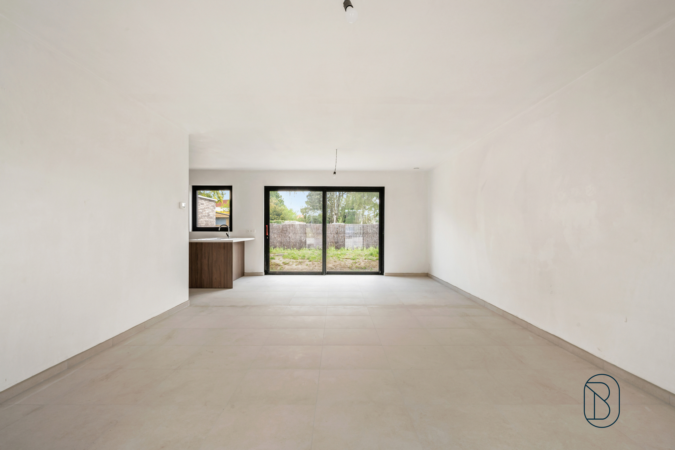 Kwalitatieve nieuwbouwwoning met tuin, carport en 3 slaapkamers. - foto 4