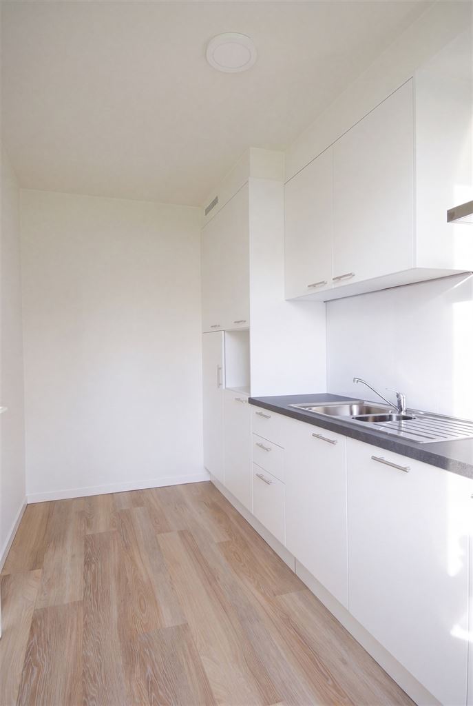 Apartment for rent in Maaseik with 2 bedrooms - photo 4