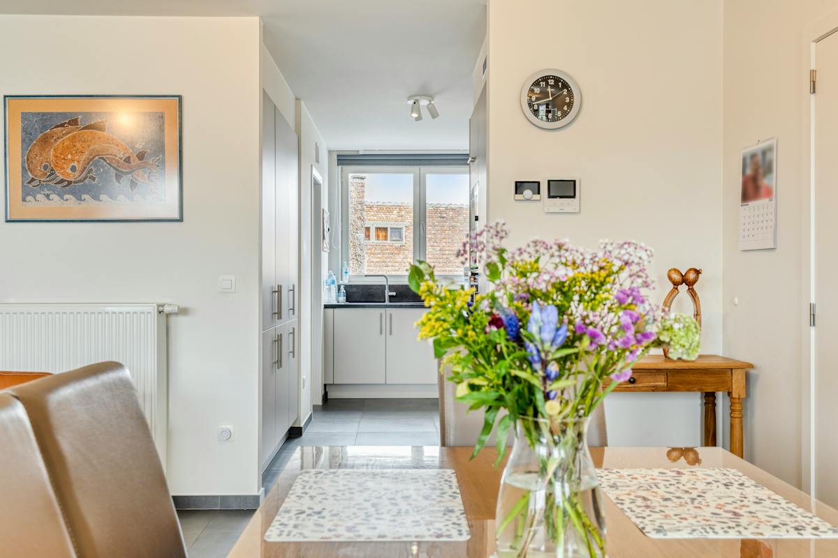 Recent two-bedroom apartment with parking space - photo 4