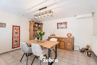 Ontdek dit instapklaar appartement gelegen in Oostrozebeke. Het appartement bevindt zich in de buurt van alle voorzieningen die het centrum...