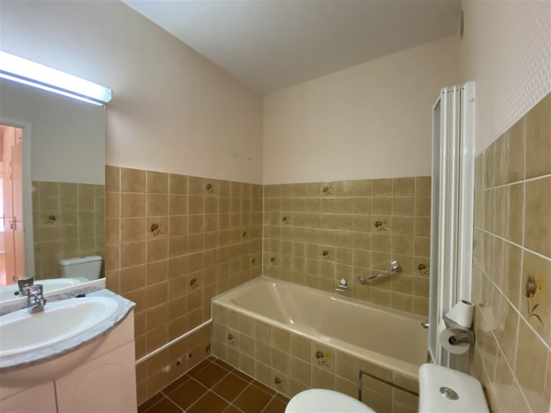 Apartment for rent in Ronse with 2 bedrooms - photo 4