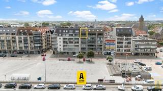 Uitzonderlijk ruim appartement met zeezicht en gragebox!