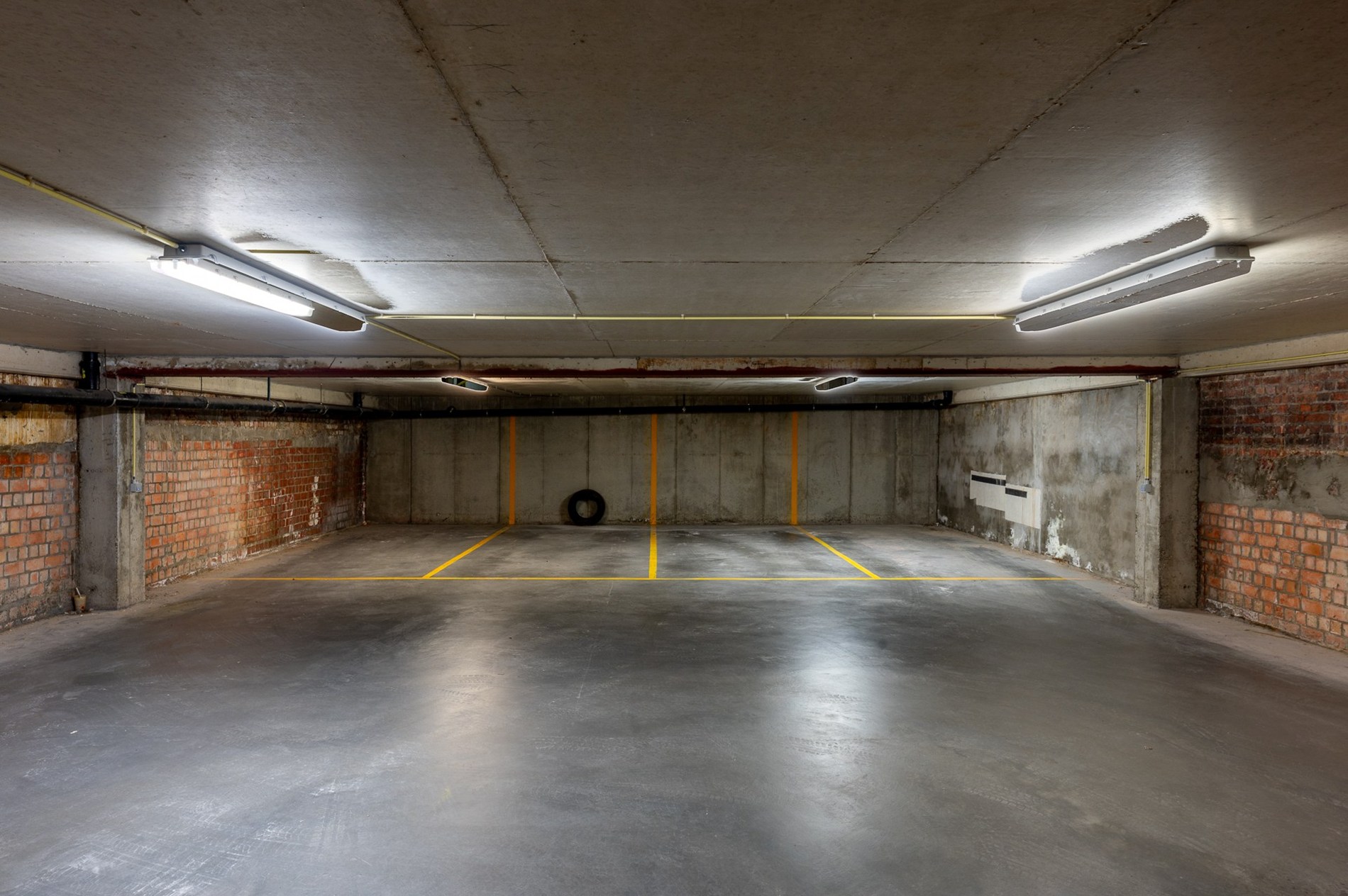 Autostaanplaats in het centrum van Knokke - foto 2