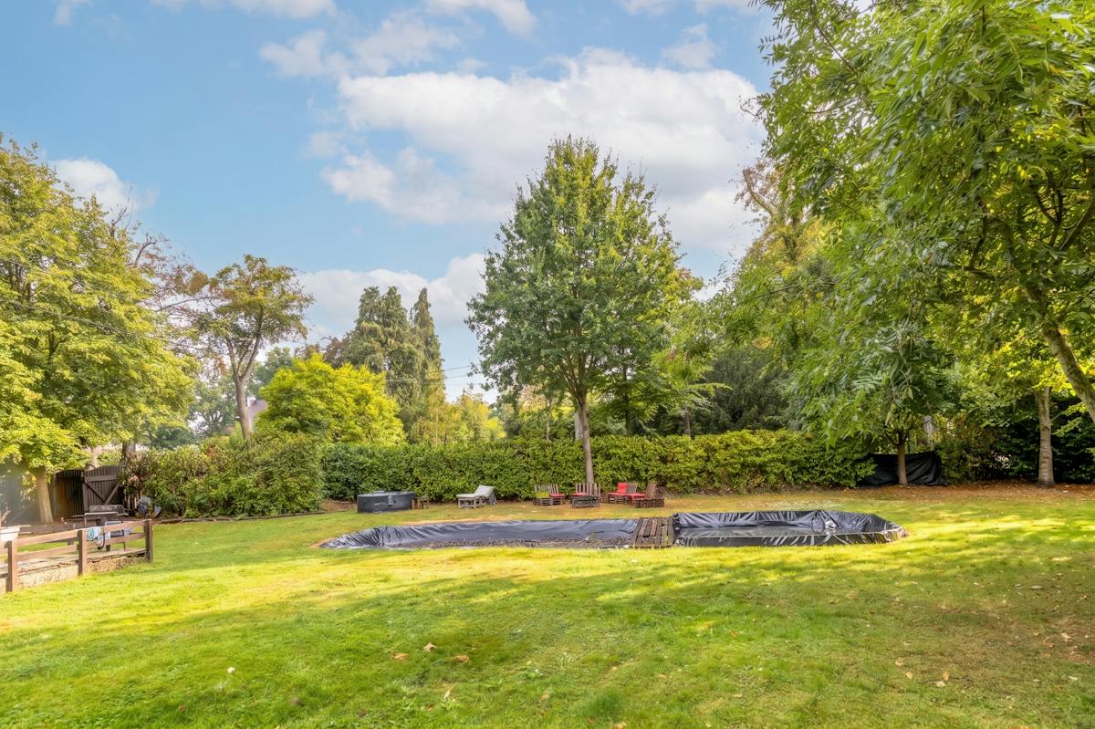 Unieke kans op een riant perceel van 3.180 m² te Aalter! - foto 5
