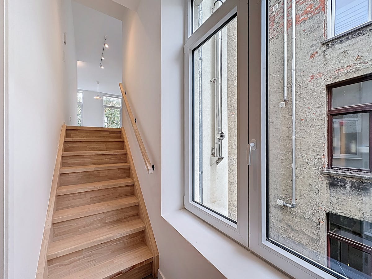 Gerenoveerd 1-slaapkamerappartement te huur in Antwerpen - foto 4