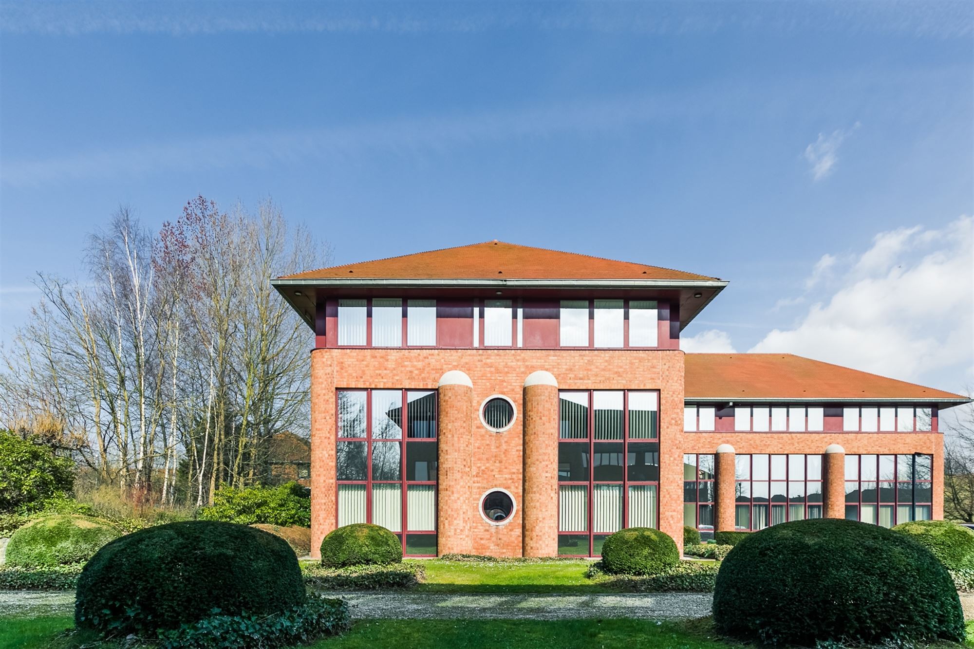 Kantoorgebouw in het prestigieuze Waterloo Office Park - foto 2