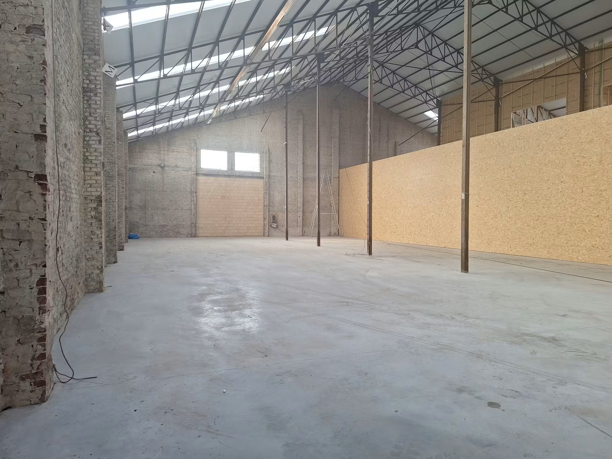 Loods in ambachtelijke zone - foto 3