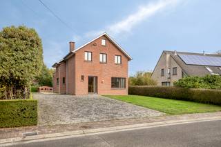 [[ DIT PAND NEEMT DEEL AAN DE ERA OPEN HUIZEN DAG OP 6/12 VAN 11:00 TOT 12:00 ]]Herent: Rustig gelegen, te renoveren woning te koop in Herent.  Op...