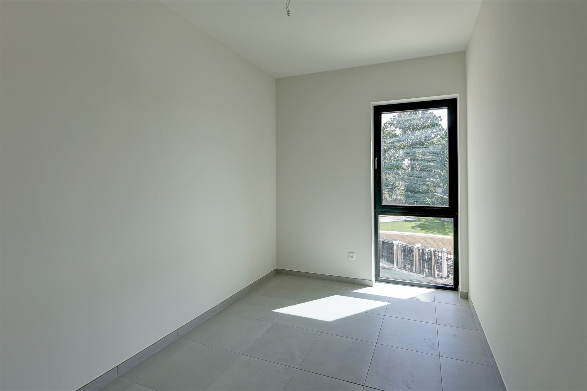 Apartment - photo 2