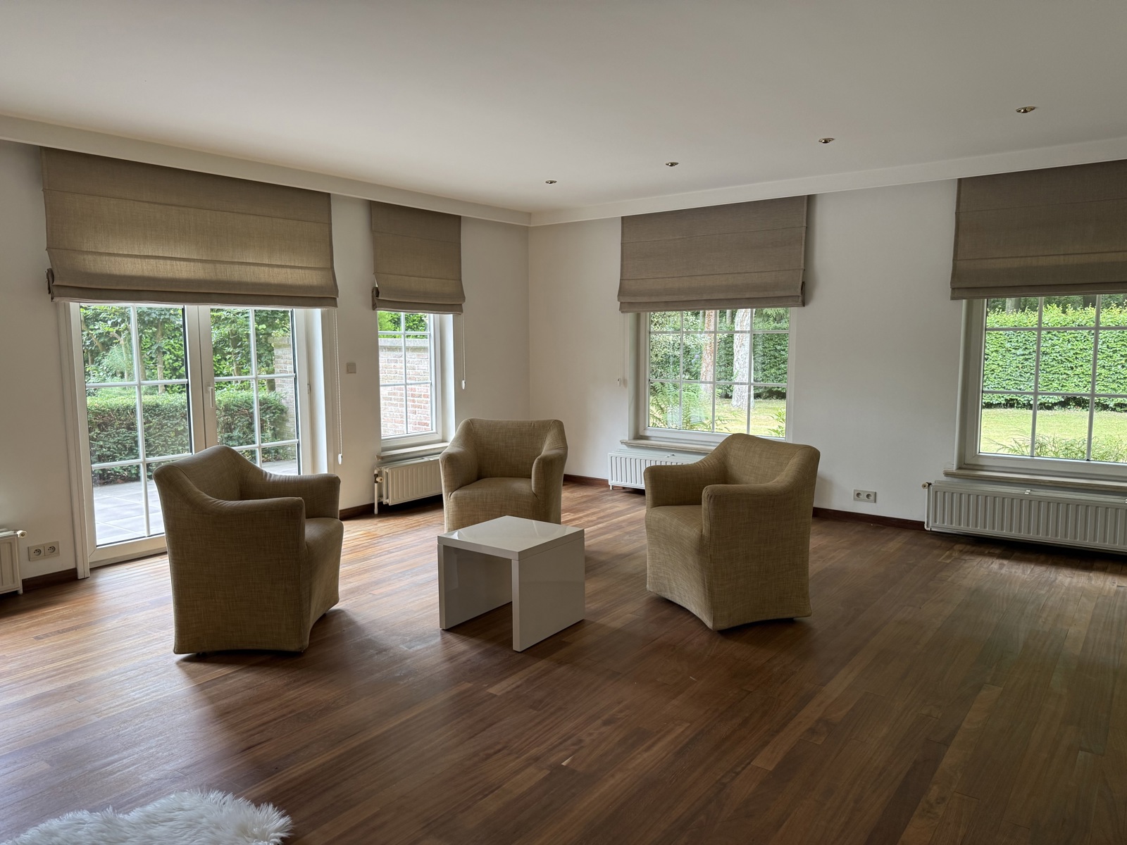 Ruime villa op 3.000m² met 4 slaapkamers te Koningshof! - foto 5