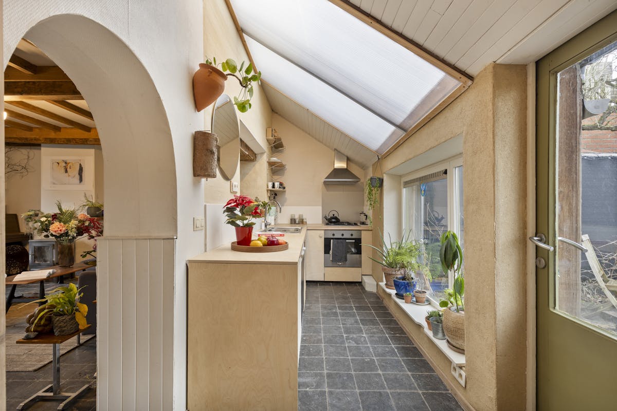 Charmante maison avec studio/bureau séparé à vendre - photo 5