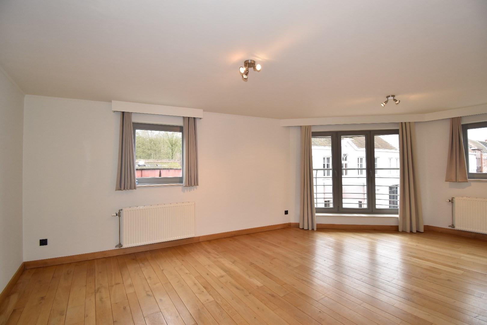 Appartement met 1slaapkamer en garage, centrum Maldegem - foto 4