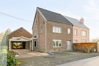 Ontdek deze veelzijdige eigendom (momenteel verhuurd) met een ruim bijgebouw welke ideaal is voor zelfstandigen, hobbyisten of wie nood heeft...