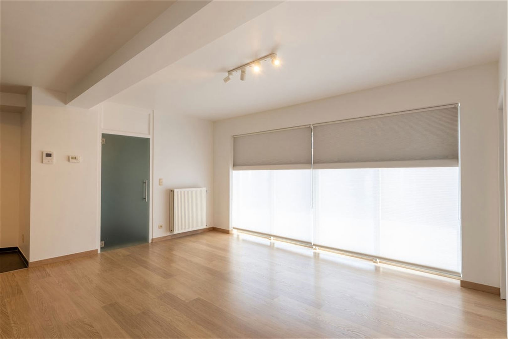 Gelijkvloers appartement met garage in Nederename - foto 4