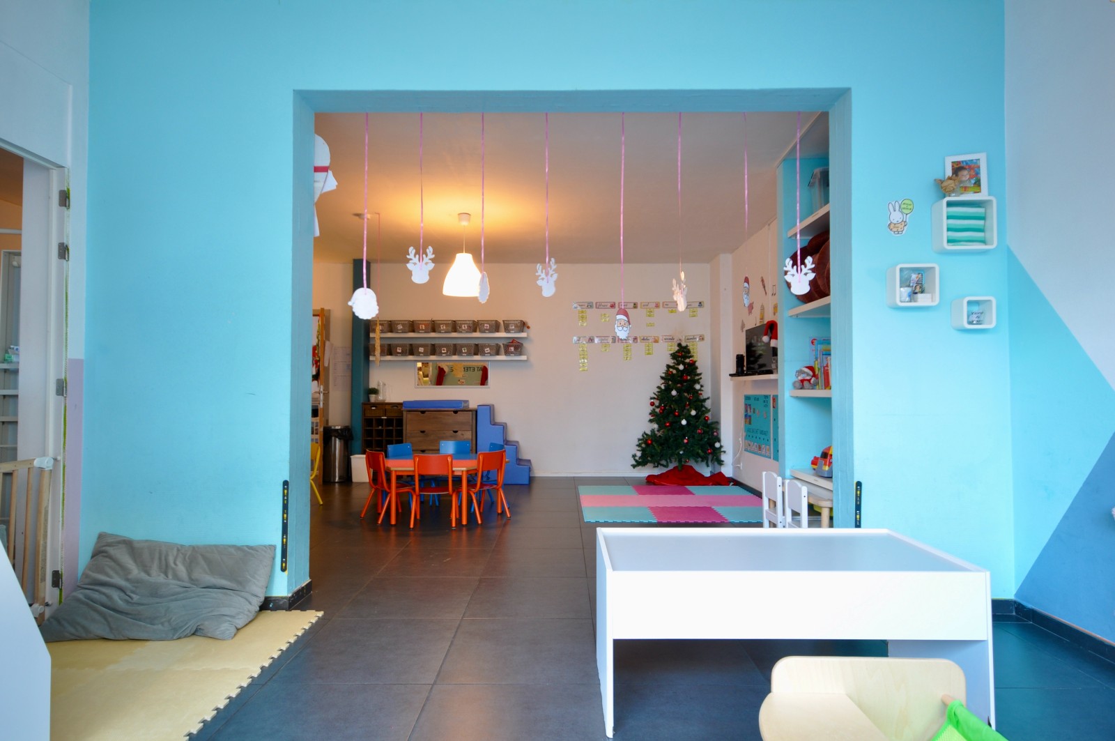 Handelsgelijkvloers met tuin en garage in het centrum van Berchem - foto 4