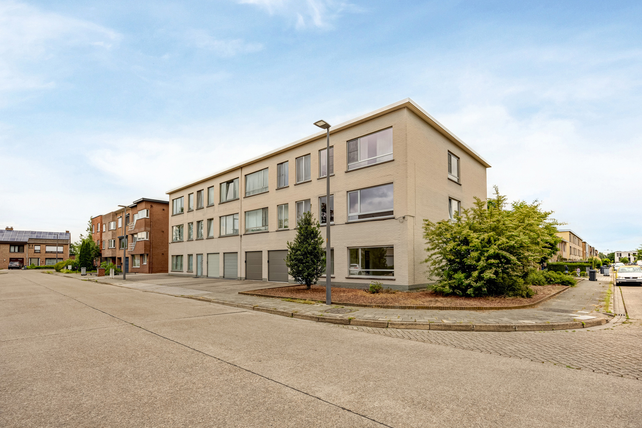 Gelijkvloers 2 slpk appartement mét garage incl. te Turnhout - foto 2