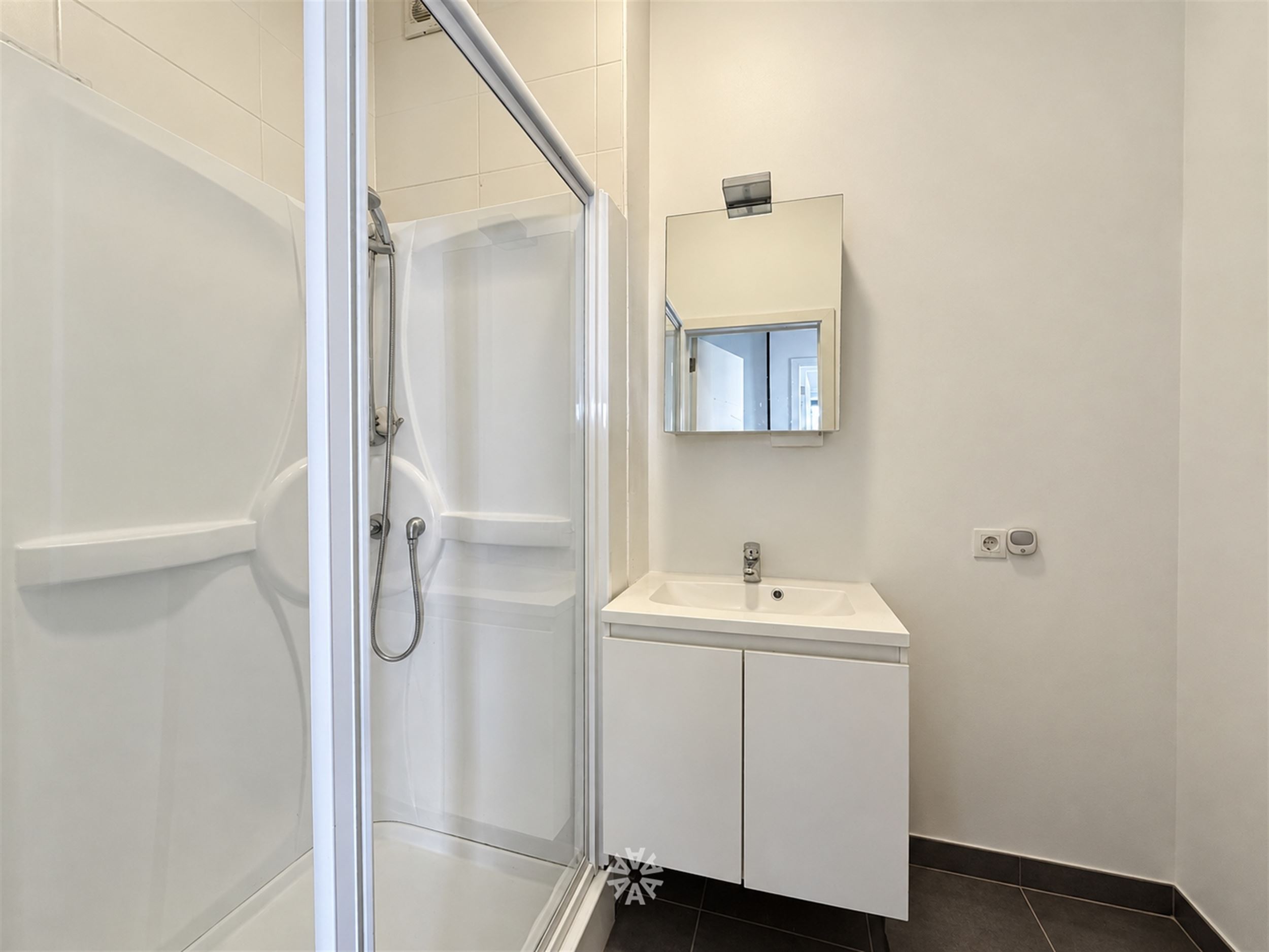 Leuk gelijkvloers appartement met ruim terras te huur nabij Sint-Pietersstation Gent - foto 5