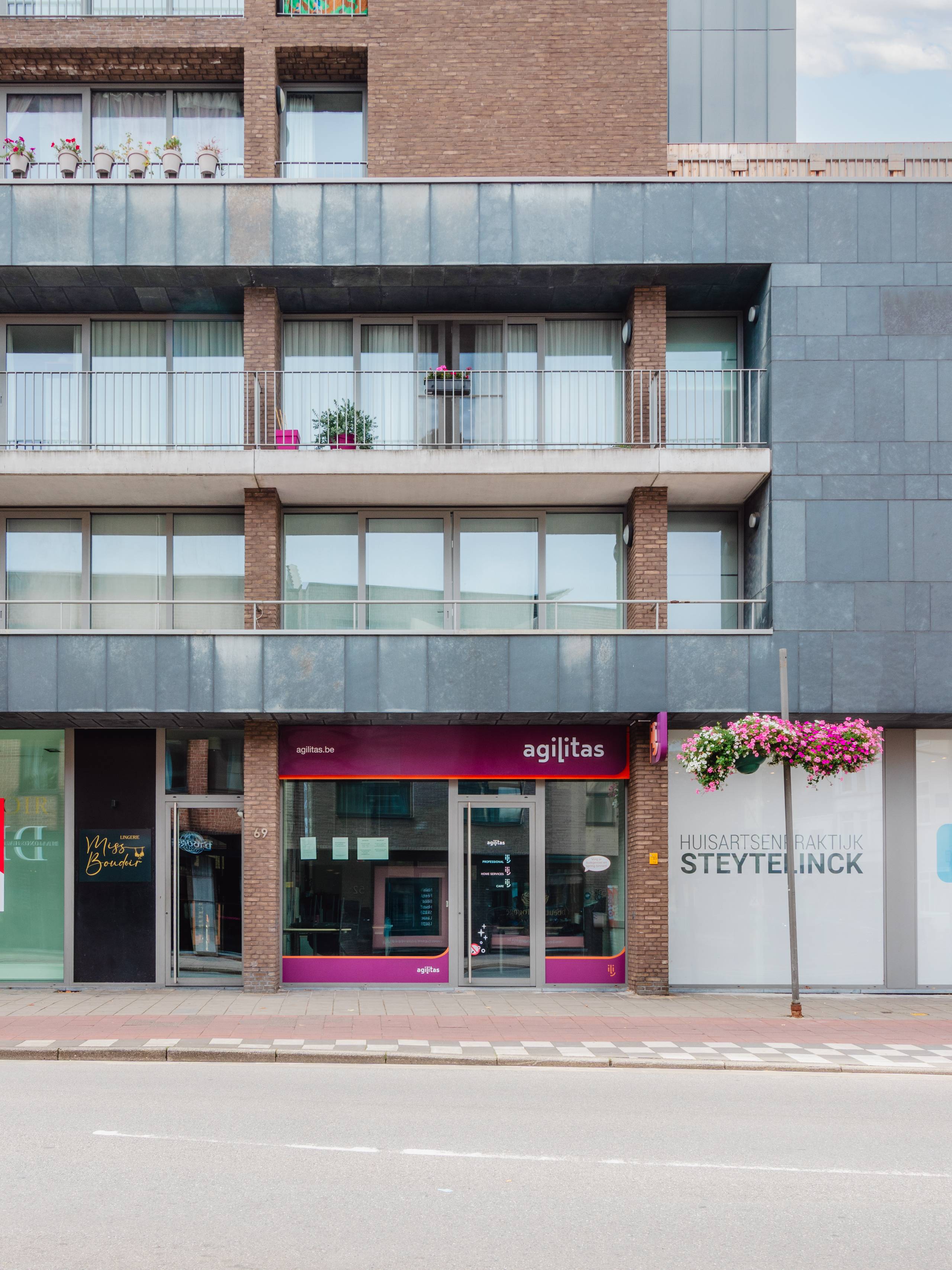 Handelspand of kantoorruimte in centrum Wilrijk - foto 1