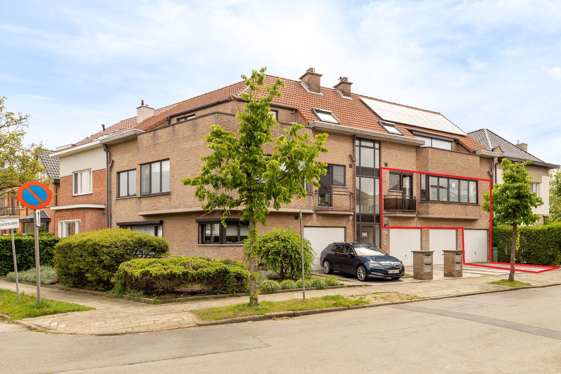 Apartment for sale in Ekeren with 2 bedrooms - photo 2