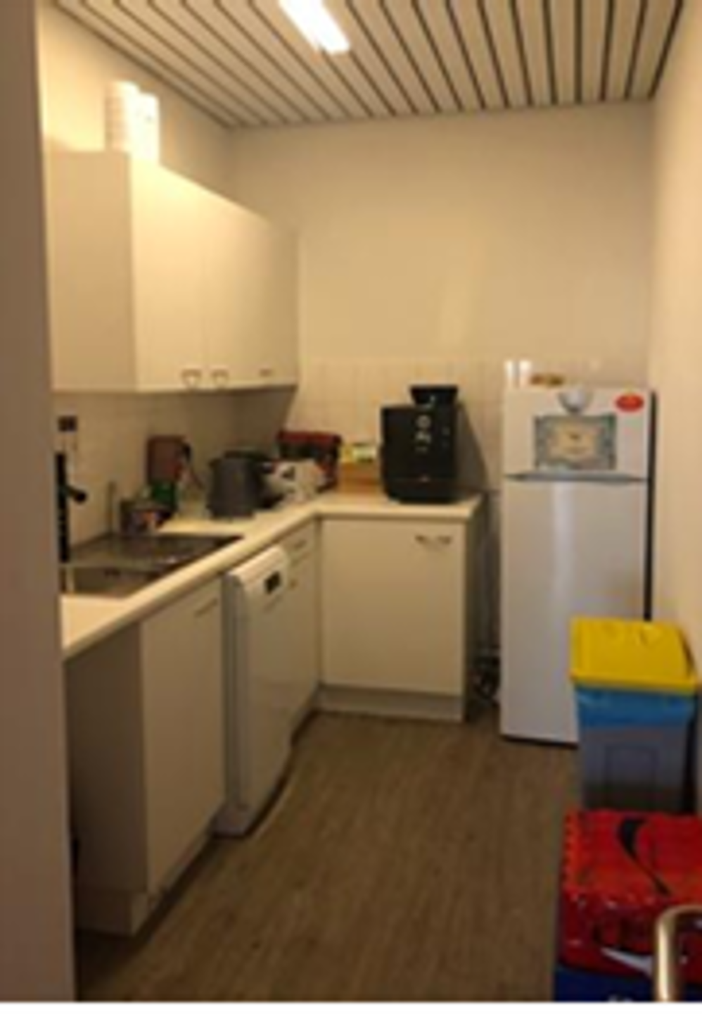 Kantoorruimte in de Haven Antwerpen van 360 m² met parking - foto 5