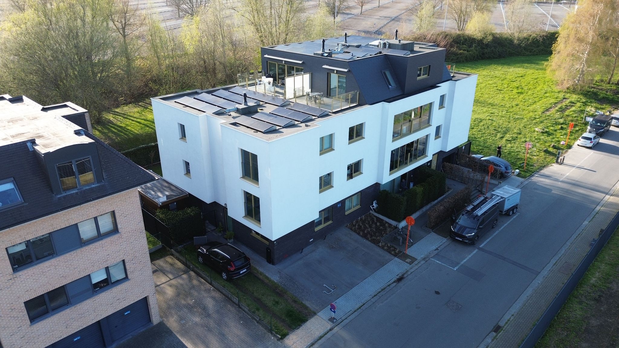 Penthouse + parking in Strombeek-Bever - foto 1