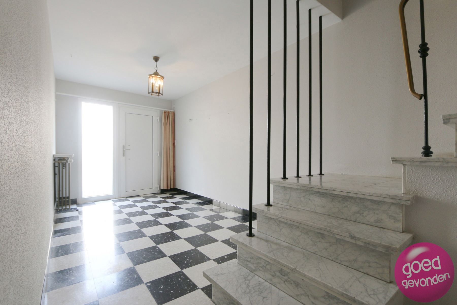 GEZINSWONING - 3 SLK - STADSTUIN - GARAGE - CENTRUM - RUSTIG - foto 2