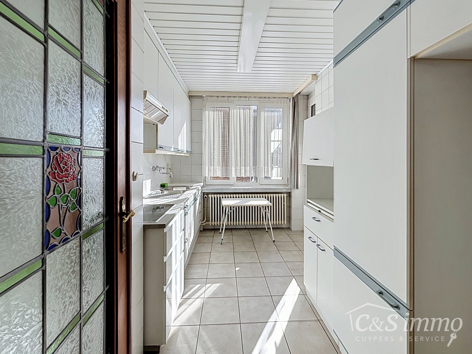Authentiek te moderniseren appartement op centrale locatie - foto 5