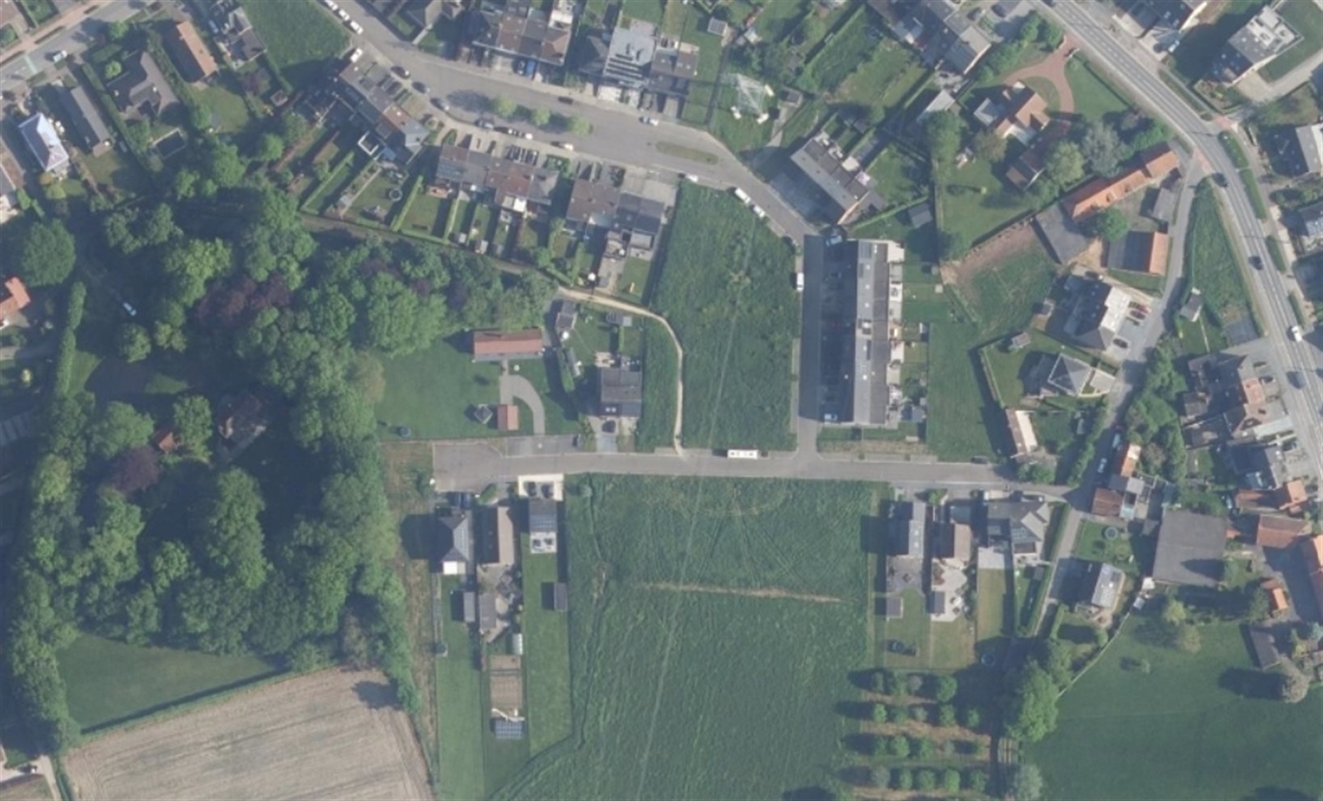 Bouwgrond voor open bebouwing in een rustige verkaveling - foto 5
