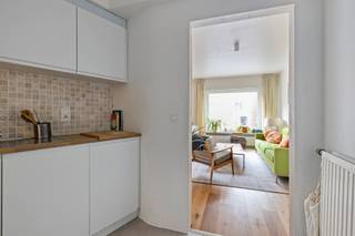 Uiterst charmante stadswoning gelegen in hartje Kortrijk op wandelafstand van werkelijk alles ! Deze woning werd volledig vernieuwd en heeft zelfs...
