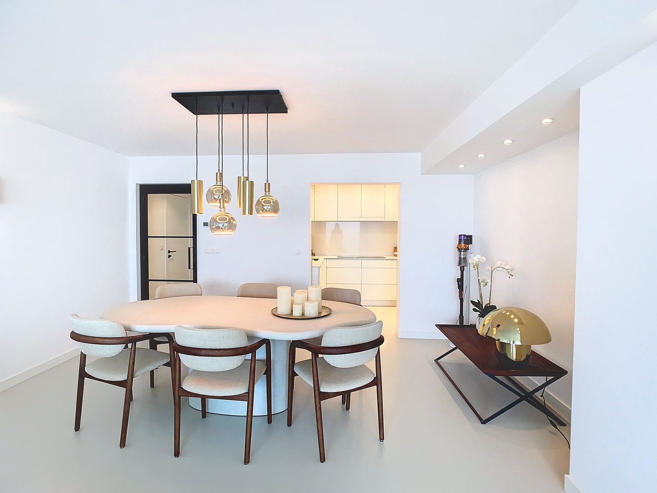 Gerenoveerd appartement met twee slaapkamers op de Zeedijk in Duinbergen - foto 3