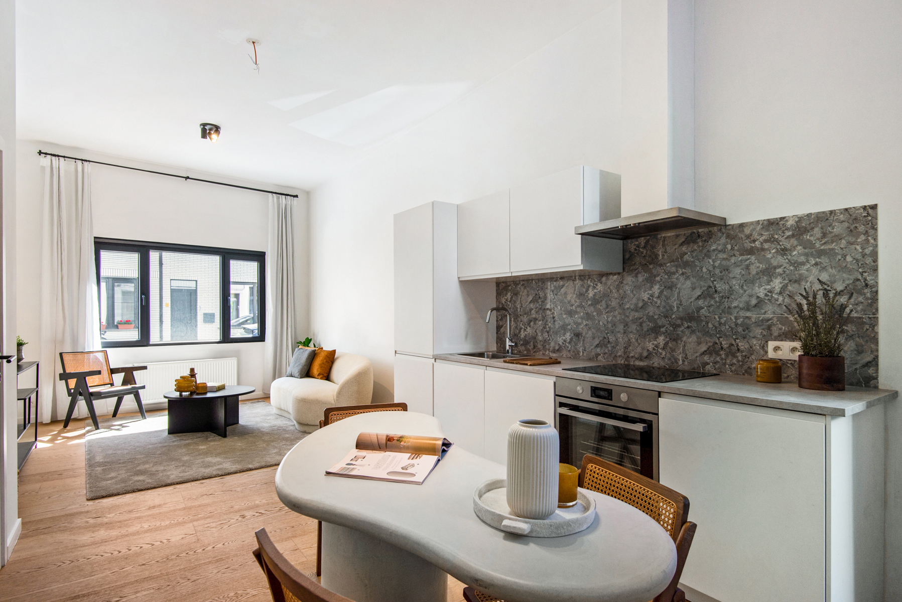 Gelijkvloers wonen met terras in hartje Oud-Berchem - foto 4